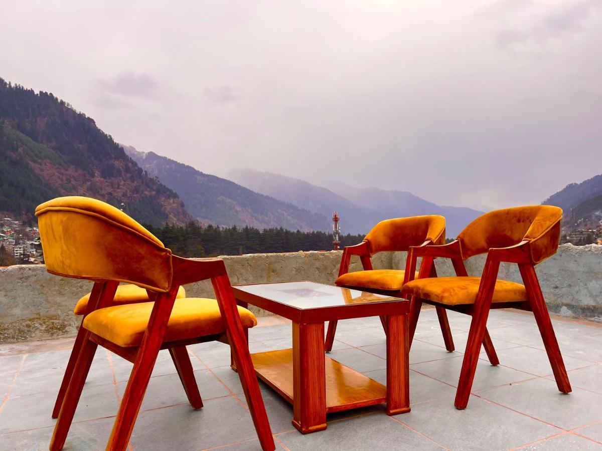 Le Green Resort, Mall Road Manali Ngoại thất bức ảnh