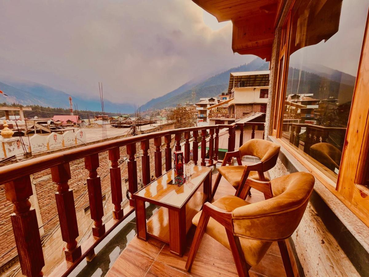 Le Green Resort, Mall Road Manali Ngoại thất bức ảnh